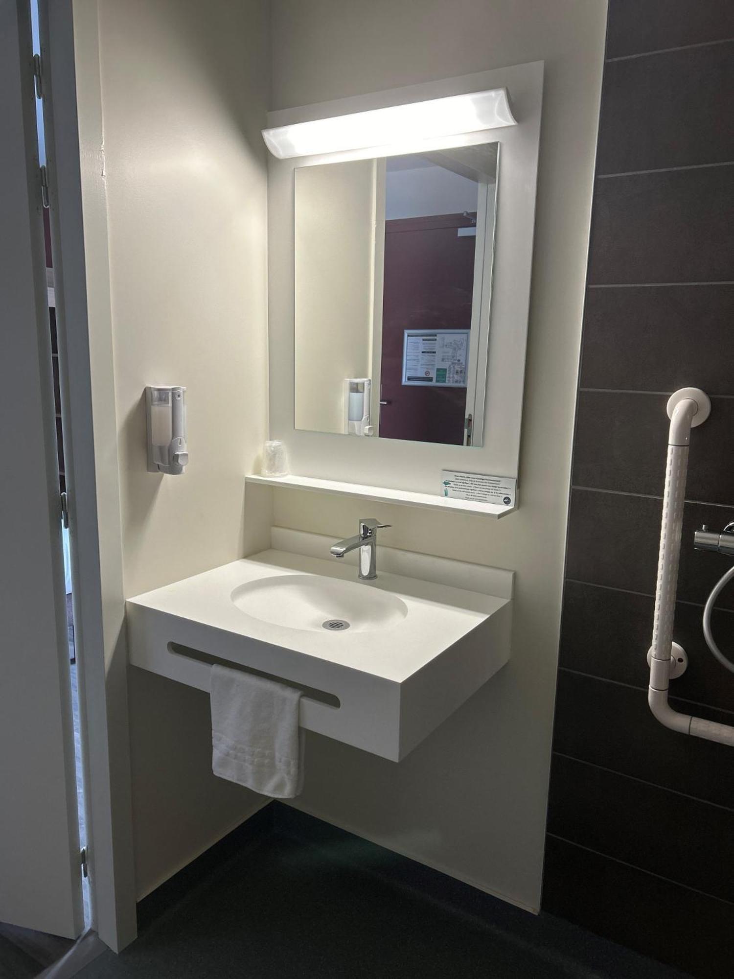 Hotel Wood Inn Bordeaux Aeroport Mérignac Εξωτερικό φωτογραφία